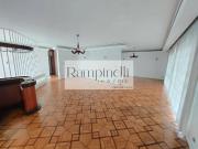 Casa para locação em rua tranquila no Alto da Lapa