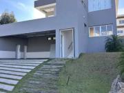 Casa para locaÃ§Ã£o no CondomÃnio Campos do Conde em...