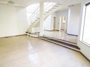 Casa para Locação no Granja Olga I 4 Quartos sendo 1...