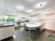 Casa Para Locacao de 1309mÂ² Com 4 Dormitorios Sendo 4...
