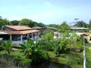 Casa Para Natal e Ano Novo em Peruíbe com Piscina e lago...