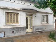 Casa para reciclar amplio lote