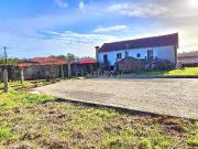 Casa para Recuperar em Barqueiros, Ideal para Investimento