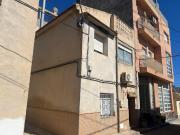 Casa para reformar en el encantador pueblo de Barinas,...