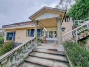 ¡Casa para remodelar!