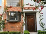 Casa para Remodelar en San Diego los Sauces, Atrás de...