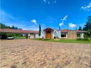 Casa para Renta Amoblada en Llanogrande con vista al...