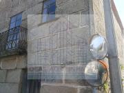 Casa para restaurar em pedra