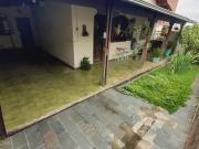 Casa para venda com 360 metros quadrados com 4 quartos...