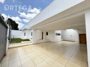 Casa para venda com 4 quartos em MaringÃ¡ PR