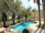 Casa para venda com 530,00 m², 4 dormitórios, 9 vagas....