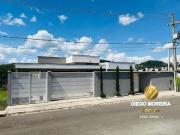 Casa para venda dentro de condomínio em Bom Jesus dos...