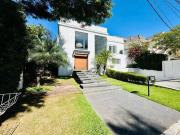 Casa para venda e aluguel em Alphaville Residencial Zero...