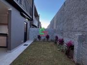 Casa para venda e aluguel em Chácaras Silvania de...