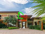 Casa de Condomínio para venda e aluguel em Distrito...