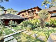Casa para venda e aluguel em Granja Viana de 923.00m²...