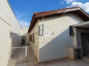 Casa para venda e aluguel em Jardim América em Bauru São...