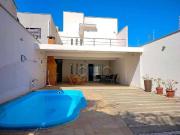 Casa para venda e aluguel em Vila Industrial em...