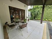 Casa para venda e aluguel em Vila Santo Antônio em Cotia...