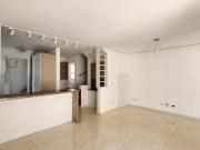 Casa para venda e locação no condomínio Portal da Granja