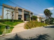 Casa para venda em Alphaville de 1180.00m² com 5...