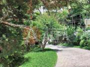 Casa para venda em Altos De São Fernando de 421.00m² com...