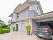 Casa para venda em Atuba de 305.00m² com 4 Quartos, 4...