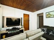 Casa para venda em Centro de 242.00m² com 3 Quartos e 4...