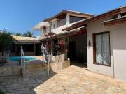 Casa Para Venda em Condomínio próximo da Praia de Massaguaçu