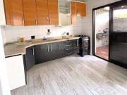 Casa para Venda em Cotia, Granja Viana, 3 dormitórios, 1...