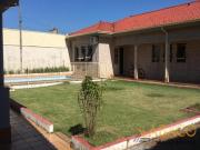 Casa para venda em Jardim Hikari de 500.00m² com 3...