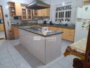 Casa para venda em Jardim Leonor de 340.00m² com 3...