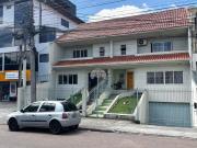 Casa para venda em Novo Mundo de 329.00m² com 3 Quartos,...