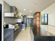 Casa para venda em Parque Lausane de 280.00m² com 3...