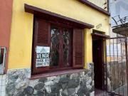 Casa para Venda em Pelotas, Centro, 3 dormitórios, 1...