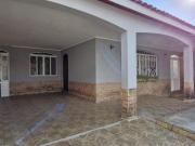 Casa para Venda em Pinhalzinho, Centro, 3 dormitórios, 2...
