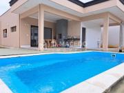 Casa para venda em Praia Da Lagoinha de 375.00m² com 3...
