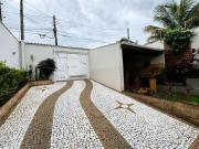 Casa para venda em Residencial Furlan de 215.00m² com 3...
