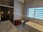 Casa para venda em Vila Rosália de 600.00m² com 3...