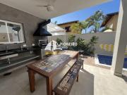 Casa para venda na praia de Camburi! Venha conferir!