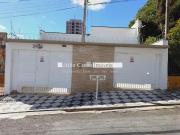 Casa para venda na Vila Lucy com 3 quartos