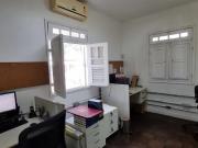 Casa para venda possui 250 metros quadrados com 4...