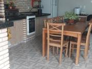 Casa para venda tem 130 metros quadrados com 3 quartos...
