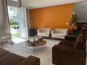 Casa para venda tem 279 metros quadrados com 4 Q