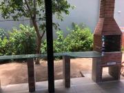 Casa para venda tem 309 metros quadrados com 2 quartos