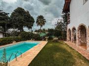 Casa para Venda/Aluguel com 3 quartos, 1000 m² por R$...