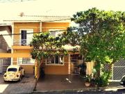 Casa para Venda/Aluguel com 3 quartos, 180 m² por R$ 850.000