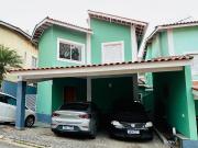 Casa para Venda/Aluguel com 3 quartos, 188 m² por R$ 950.000