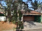 Casa para Venda/Aluguel com 3 quartos, 304 m² por R$...