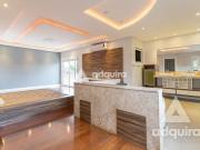Casa para Venda/Aluguel com 3 quartos, 330 m² por R$...